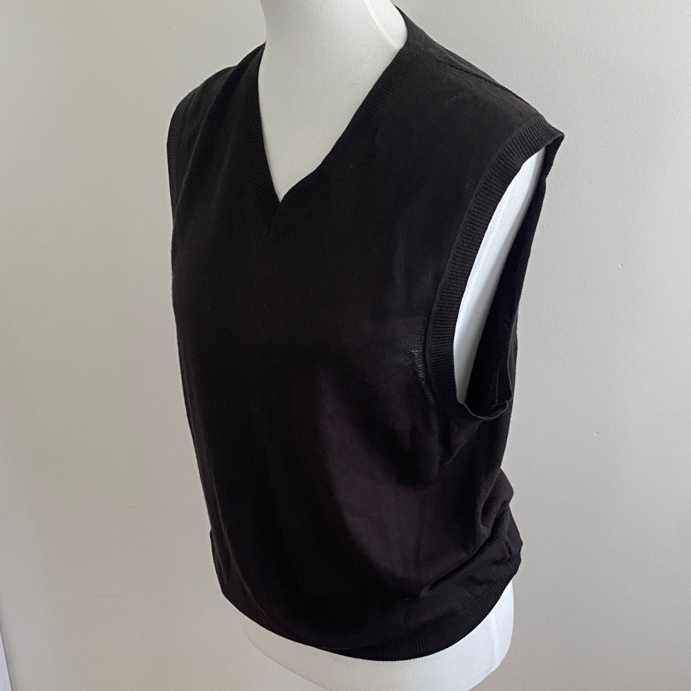 Banana Republic Black V-Neck Sleeveless Knit Top